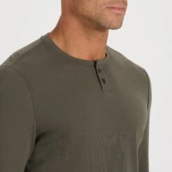 Long-Sleeve Ever Henley | Oregano 9 Long-Sleeve Ever Henley | Oregano -TrendSphere V108ORE 6 4da45c6f 0422 47de 9000 ed821a8cdfca