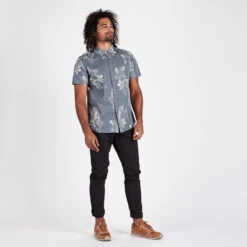 Crest Short Sleeve Button-Down | Grey Vintage Floral -TrendSphere V150GVF 4