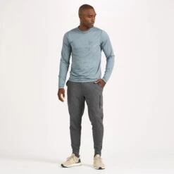 Long-Sleeve Tradewind Performance Tee | Steel Blue Heather -TrendSphere V177HSB 4 20276565 7e96 4e04 8edf 51d7dbe0ab78