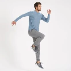 Long-Sleeve Strato Tech Tee | Cloud Heather -TrendSphere V178HCL 5 52cf54c0 f5b0 4ee4 9006 1180b5845efb