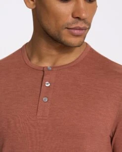 Long Sleeve Ease Performance Henley | Copper Heather -TrendSphere V194HCO SP23 M ECOMM TOPS DETAIL 3463 1x1 f495e887 f22a 4cf9 9b0b e905cf3b9b40