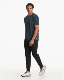 Current Tech Tee | Beryl -TrendSphere V195BER SP23 M ECOMM TOPS FULL 3957 1x1 486f9597 d82f 4572 8f02 44e11a3fface