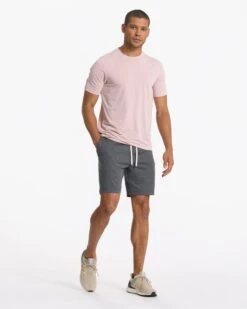 Current Tech Tee | Cashmere -TrendSphere V195CMR SP23 M ECOMM TOPS FULL 1418 1x1 2f9f06b7 2a33 422a b4bd 53882d60638a