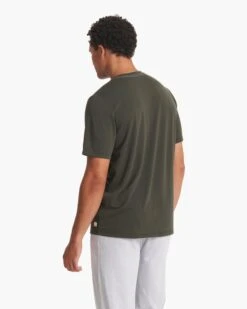 Current Tech Tee | Forest -TrendSphere V195FOR FA22 M ECOMM TOP 2212