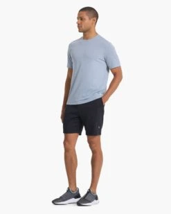 Current Tech Tee | Light Cloud -TrendSphere V195LCL FA22 M ECOMM FULL 0034