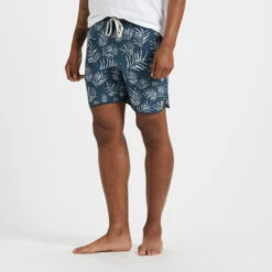 Cruise Boardshort | Indigo Floating Palm -TrendSphere V314IFP 1