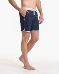 Cruise Boardshort | Ink Hydrangea -TrendSphere V314INH SP23 M ECOMM BOARDSHORTS BOTTOM 1477 1x1 a455ee3c cfc3 44a7 b2d4 8d164076c131