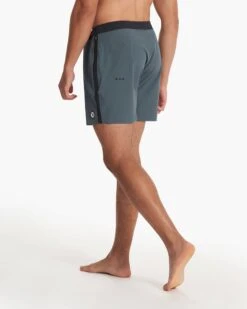 Peak Boardshort | Lake -TrendSphere V374LAK SP23 M ECOMM BOARDSHORTS DETAIL 1543
