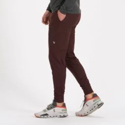 Sunday Performance Jogger | Oxblood -TrendSphere V416OXB 2 a240a663 77b6 4e3f 83d6 9aa2acd3c09f