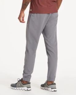 Transit Jogger | Smoke 13 Transit Jogger | Smoke -TrendSphere V417SMK 1344