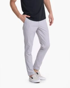 Cascade Tech Chino Pant | Fog -TrendSphere V427FOG FA22 M ECOMM BOTTOM 3800