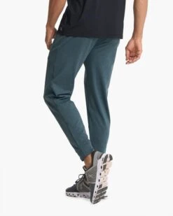 Ponto Performance Jogger | Stone Heather -TrendSphere V438HST FA22 M ECOMM BOTTOM 0201
