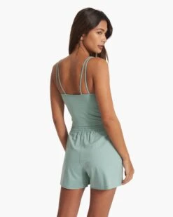 Halo Performance Crop | Celery Heather -TrendSphere VW1005HLE SP23 W ECOMM TOPS TOP 1511 1x1 df1cc53e 745c 4c4c abc5 57bff542673f