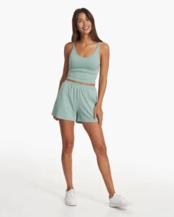 Halo Performance Crop | Celery Heather -TrendSphere VW1005HLE SP23 W ECOMM TOPS TOP 1539 1x1 0d061793 a8ef 4bda 9dd4 647d8afd6acb