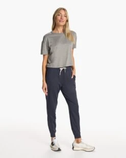 Energy Tee | Heather Grey 10 Energy Tee | Heather Grey -TrendSphere VW1011HTG FA23 W ECOMM TOPS FULL ALT 5