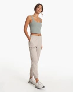 Daily Crop | Stormy -TrendSphere VW1027STY SP23 W ECOMM TOPS FULL 3417 4x5 25d508b8 efab 48d6 8189 8986e331e930