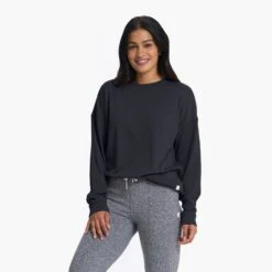 Long-Sleeve Sunrise Crew | Black 13 Long-Sleeve Sunrise Crew | Black -TrendSphere VW1048BLK 0841