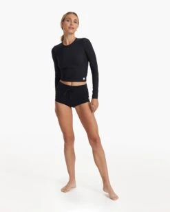 Long Sleeve Dune Crew | Black 9 Long Sleeve Dune Crew | Black -TrendSphere VW1082BLK SP23 W ECOMM WATERTOPS 3719 FULL 1x1 a1b833bc 69e3 44d5 acac 90516c894077