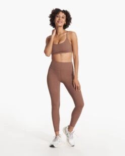 Vuori AllTheFeels™ Bra | Almond -TrendSphere VW1099ALM FA23 W ECOMM sportsbras FULL ALT 5