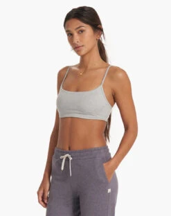 Halo Essential Bra | Pale Grey Heather 13 Halo Essential Bra | Pale Grey Heather -TrendSphere VW1110PHG SP23 W ECOMM SPORTSBRAS FULL 2968 1X1 59f1128b e71b 4d1f 8c1c e0209deac9c6