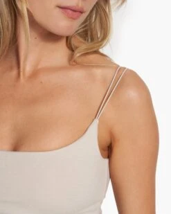 Lux Cami | Suede Heather 10 Lux Cami | Suede Heather -TrendSphere VW1111HUE FA23 M ECOMM TOPS DETAIL 2