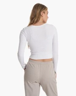Long Sleeve Cove Twist Tee | White -TrendSphere VW1114WHT SP23 W ECOMM TOPS 2663 DETAIL 1x1 094b021d 03ee 4a01 96b7 f63b63024bee
