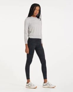 Daydream Crew | Light Heather Grey -TrendSphere VW133LHG 4