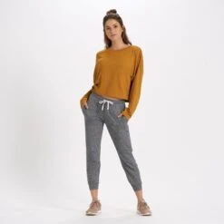 Long-Sleeve Sundown Tee | Dark Golden -TrendSphere VW196DGL 4 80d97b68 4ff4 4dd4 aaeb a54545a21a34