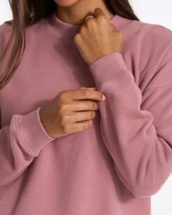 Sedona Crew | Marsala -TrendSphere VW278MAR SP23 W ECOMM FLEECE DETAIL 01217 1x1 afdffb2a 872b 44b6 96f8 ab68212e1832