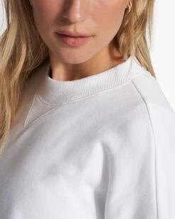 Sedona Crew | White 10 Sedona Crew | White -TrendSphere VW278WHT FA23 M ECOMM fleece DETAIL 3