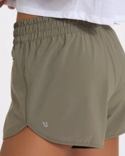 Clementine 4" Short 2.0 | Light Oregano 9 Clementine 4" Short 2.0 | Light Oregano -TrendSphere VW3004LOR 00187