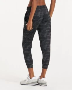 Performance Jogger | Black Camo -TrendSphere VW303BCM 4