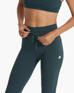 Daily Legging | Beryl 17 Daily Legging | Beryl -TrendSphere VW323BER SP23 W ECOMM PANTS 1278 DETAIL 4x5 47cae004 dc5e 4735 ba3d 4af504f60837