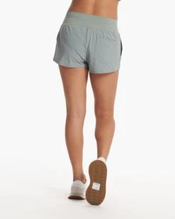 Seabreeze Short | Fern -TrendSphere VW370FRN FA23 W ECOMM SHORTS BACK BOTTOMS 6