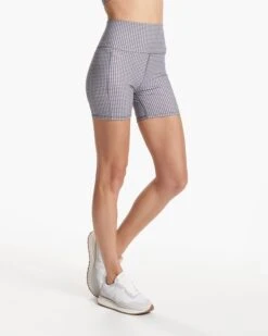 Studio Pocket Short | White Gingham Plaid