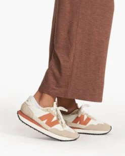 Falls Jumpsuit | Almond Heather -TrendSphere VW4004HAD FA23 W ECOMM PANTS DETAIL 5