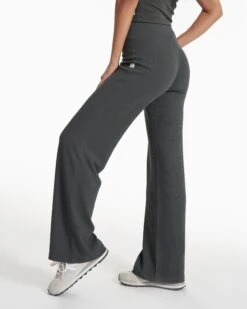 Bayview Thermal Wideleg | Shale -TrendSphere VW4005SHA SP23 W ECOMM PANTS 1068 BOTTOMS 1x1 f4d02b85 db2d 40cb 8fee ed606106a3ce