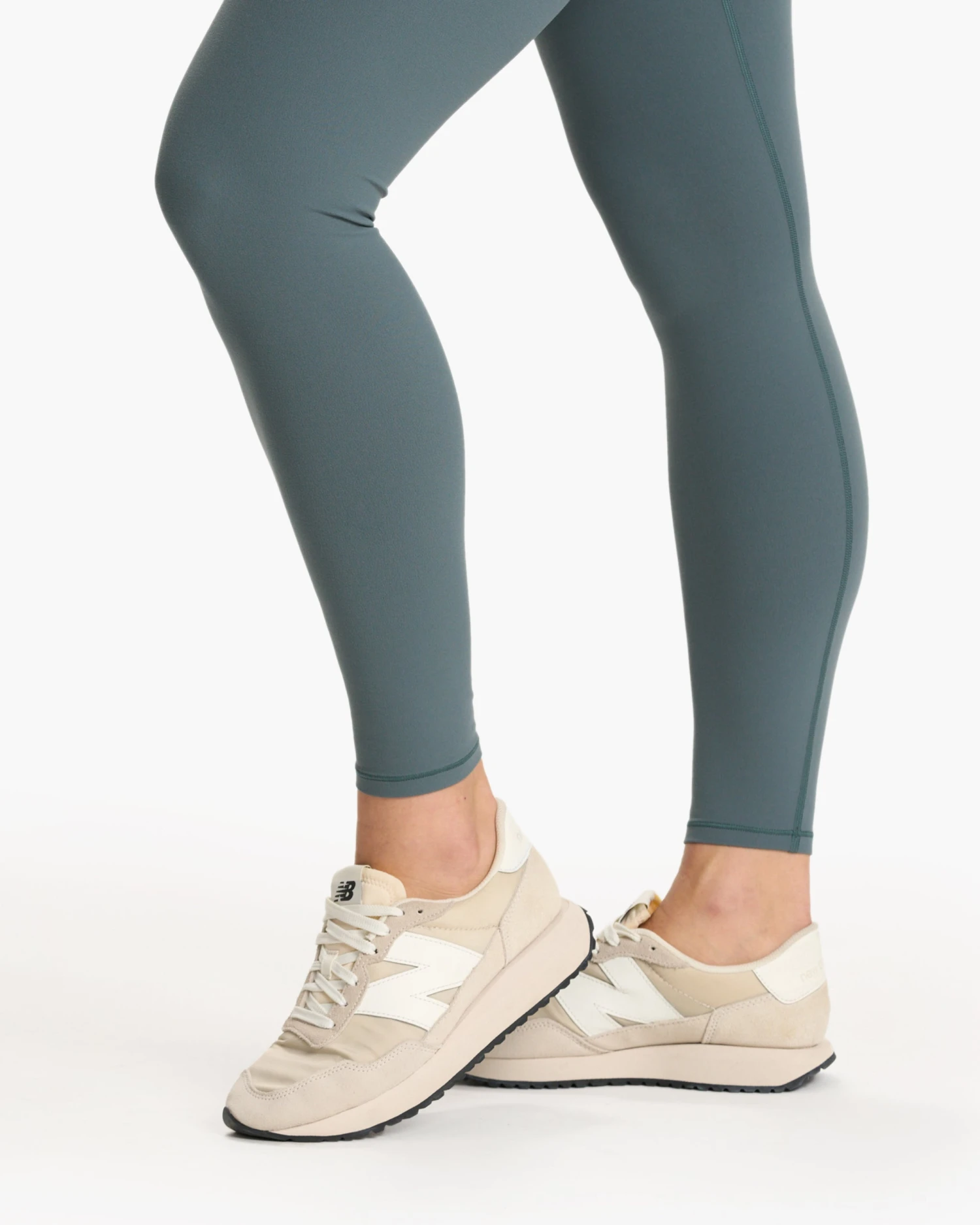 Vuori AllTheFeels™ Legging - Long | Lake 7 Vuori AllTheFeels™ Legging - Long | Lake - Image 5