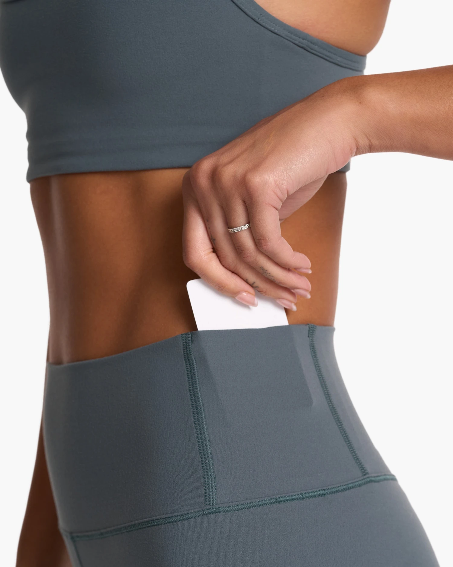 Vuori AllTheFeels™ Legging - Short | Lake 5 Vuori AllTheFeels™ Legging - Short | Lake - Image 3