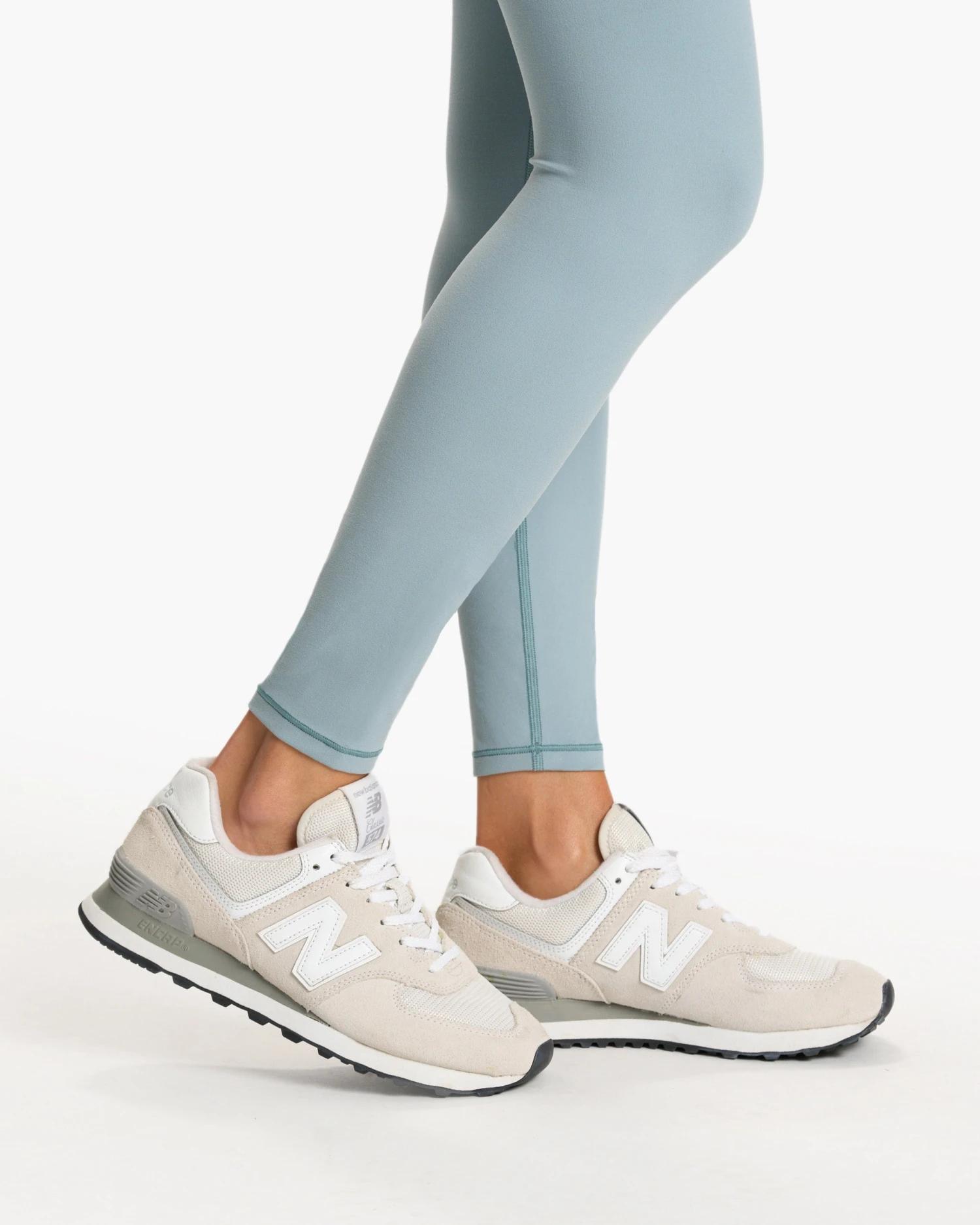 Vuori AllTheFeels™ Legging | Ether 8 Vuori AllTheFeels™ Legging | Ether - Image 6