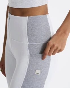 Granite Legging | White -TrendSphere VW4037WHT SP23 W ECOMM 1934 1x1 1bcace16 0c9d 4652 88b8 20002bae8e3b