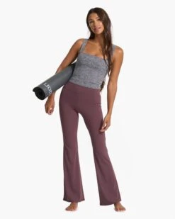 Studio Flare | Chestnut -TrendSphere VW4043CHN FA22 W ECOMM FULL 6675 1x1 3fc0971f aa7b 45e7 b82c bacfdda5470f