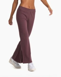 Sedona Wideleg Sweatpant | Chestnut 10 Sedona Wideleg Sweatpant | Chestnut -TrendSphere VW4044CHN FA22 W ECOMM BOTTOM 7014 1x1 befac1c0 12a3 499f 8511 a745dad38b11