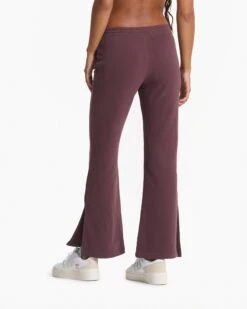 Sedona Wideleg Sweatpant | Chestnut 11 Sedona Wideleg Sweatpant | Chestnut -TrendSphere VW4044CHN FA22 W ECOMM BOTTOM 7029 1x1 996ad8b2 9141 4671 afde 7700db943d0c