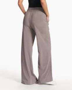 Villa Wideleg | Smoke 11 Villa Wideleg | Smoke -TrendSphere VW4047SMK FA23 W ECOMM PANTS FRONT ALT BOTTOMS 6