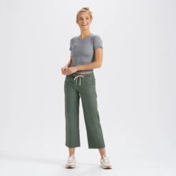 Pose Fitted Tee | Medium Heather Grey 19 Pose Fitted Tee | Medium Heather Grey -TrendSphere VW416ARM 4 c7b9e9ed 8c44 4386 92d3 8e340fae613f