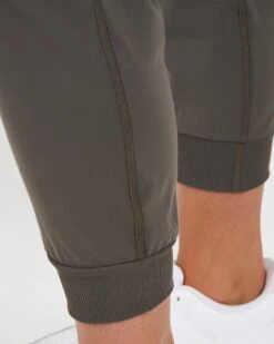 Daily Jogger | Oregano 13 Daily Jogger | Oregano -TrendSphere VW418ORE 1 eab5ed22 1866 4adb b9c5 bd3204b336c6