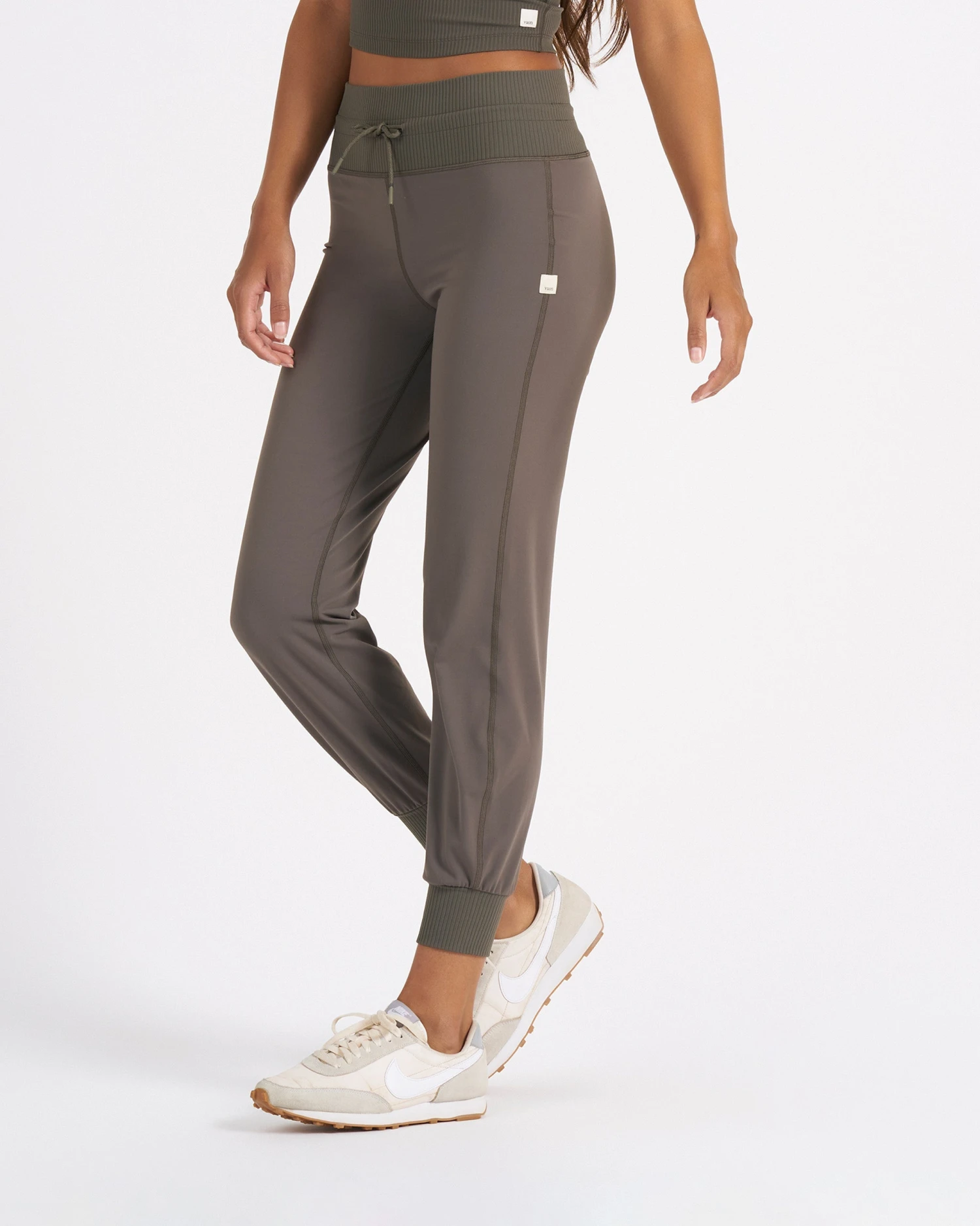 Daily Jogger | Oregano 3 Daily Jogger | Oregano