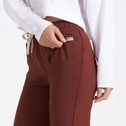 Weekend Jogger | Brick 13 Weekend Jogger | Brick -TrendSphere VW422BRK 6 1a824e34 78c5 4182 b2c6 ae8d8e609465