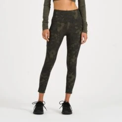 Stride Legging | Oregano Camo Flower